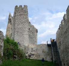 Ruine 47.4536283482176, 7.591611639527463, Dorf Duggingen